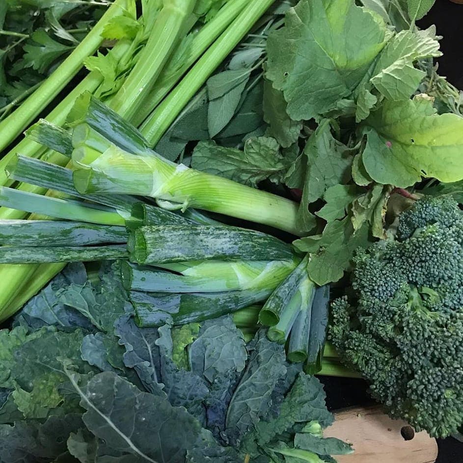 Thank you for the great photo of those beautiful green vegetables from @marilenadubai // @locofooduae #alwayslocal #alwaysorganic